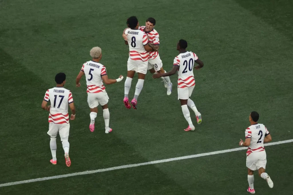 Mỹ 4-1 Paraguay diễn biến